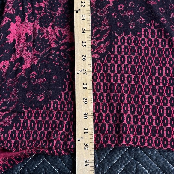 Soma Sleep Shirt Womens Large Red Lace Print Nightgown Loungewear Soft Rayon - Picture 10 of 10